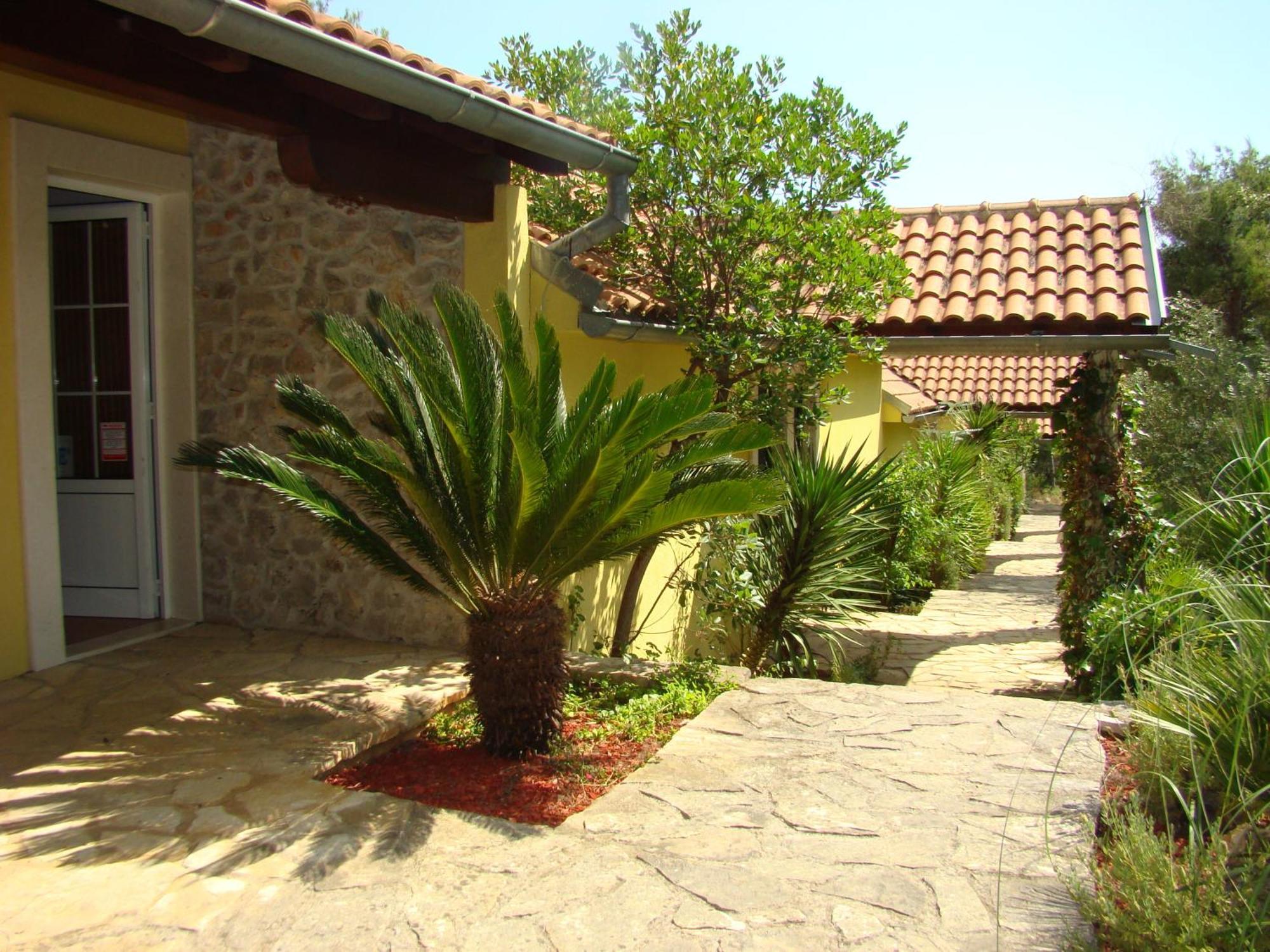 Villas Oleandri Врбоска Экстерьер фото